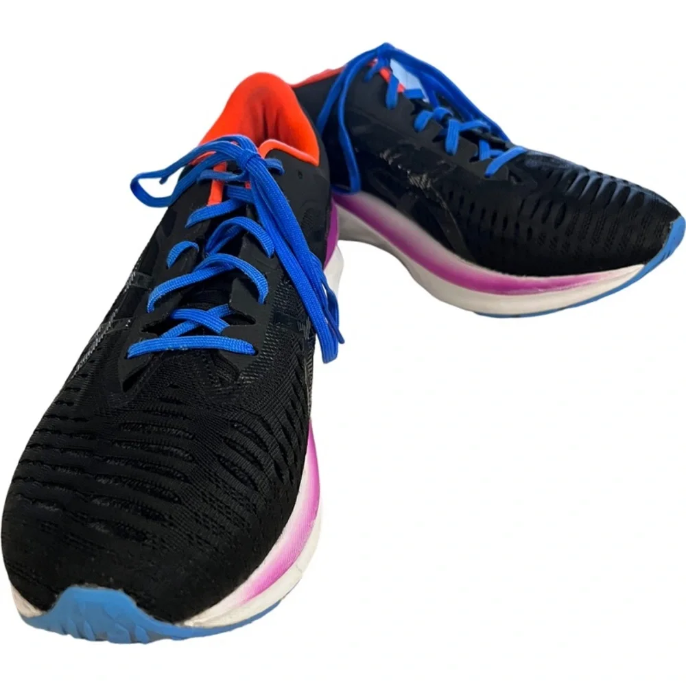 Asics Novablast Black / Magenta Women’s Gym Running Size 10